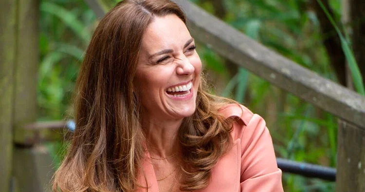 O başka kimseye benzemiyor… Tarihin göreceği en muhteşem kraliçe yola çıktı: Herkesin ona hayran olmasının sebebi belli!