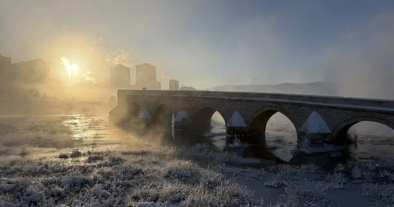 Son dakika: Sivas eksi 19 u gördü, Kızılırmak buz tuttu Son dakika haberleri
