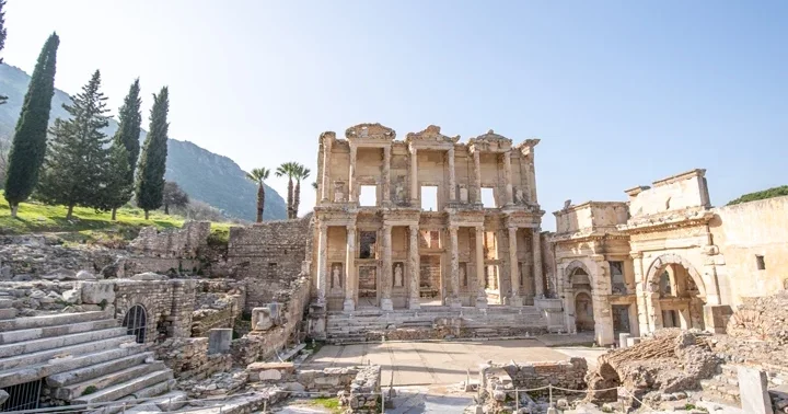 Müzeler rekor kırdı: 2025 te 33 milyonu aşkın ziyaretçi... Bakan Ersoy açıkladı: İşte en çok ziyaret edilen 5 müze