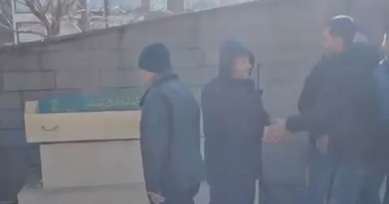 Aile ziyareti dönüşü kaza; Eşlerden biri can verdi , diğeri ağır yaralı