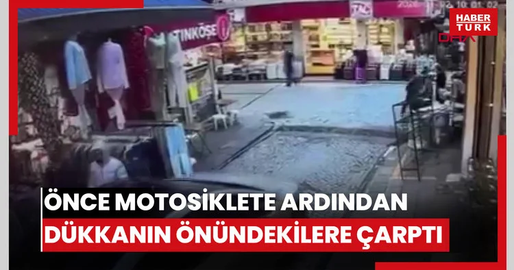Eminönü nde otomobil önce motosiklete ardından dükkanın önündekilere çarptı; 4 yaralı 1