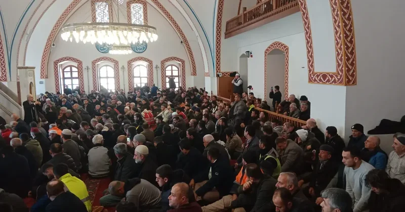 Asrın felaketinde ağır hasar alan Habib i Neccar Camisi nde ilk cuma