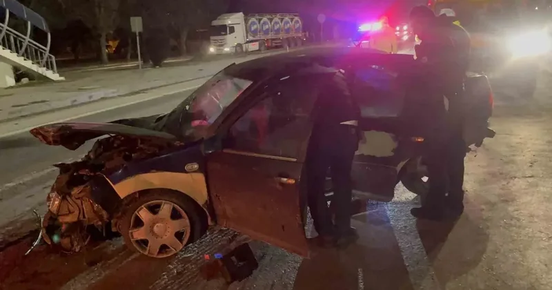 Eskişehir’de feci kaza: 1’i ağır 2 yaralı