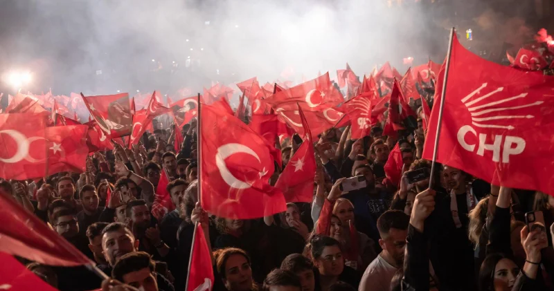 CHP nin altı ok unu kim çizdi: Mahmut Akok’un 1977 yılında kaleme aldığı el yazılarını kitaplaştıran torunu anlattı