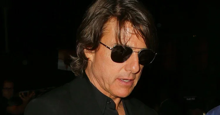 Filmlerinde gökyüzünde kanatsız uçuyor... Ama gerçek hayatta öyle korktu ki milyonluk evinden ardına bile bakmadan kaçtı!