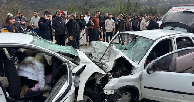 Kayak merkezine giderken, kazada hayatlarını kaybetmişler Antalya Haberleri