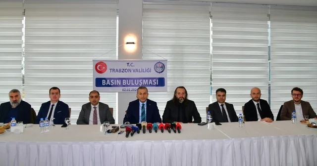 Trabzon Valisi Şahin, basınla biraya geldi Trabzon Haberleri