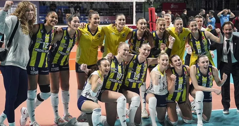 Galatasaray ı 3 0 yenen Fenerbahçe den görülmemiş paylaşım