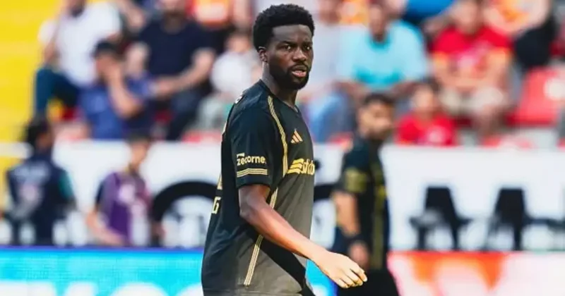 Süper Lig ekibi sadece 4 maçta oynayan Alman stoperi gönderdi