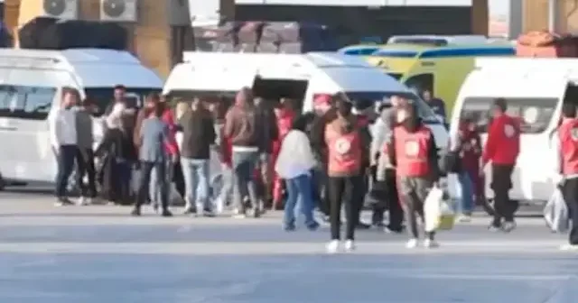 Refah Sınır Kapısı iki yıl sonra açıldı VİDEO İZLE