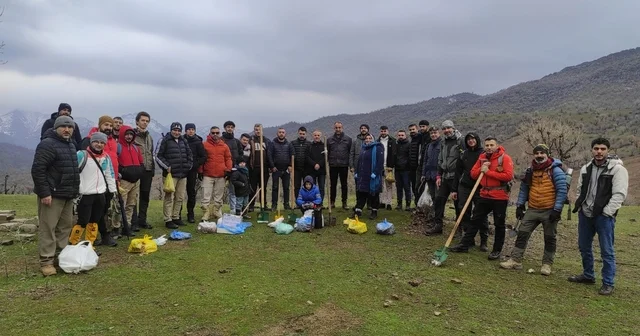 Batman da 3 bin meşe palamudu toprakla buluşturuldu Batman Haberleri