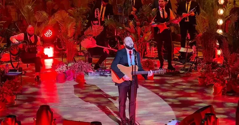 Şarkıcı Berkay, Ankara da dinleyicileriyle buluştu