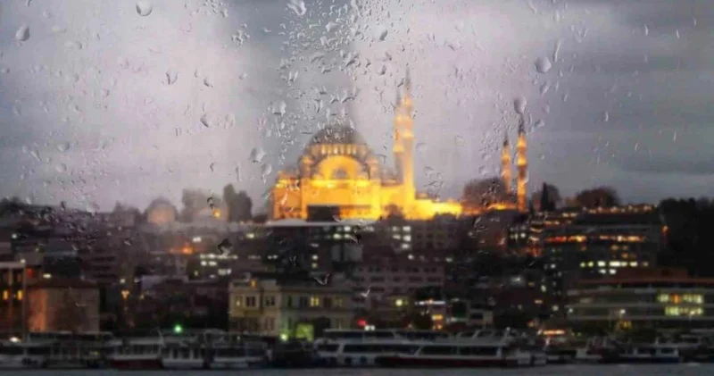 AKOM İstanbul da havaların düzeleceği tarihi açıkladı