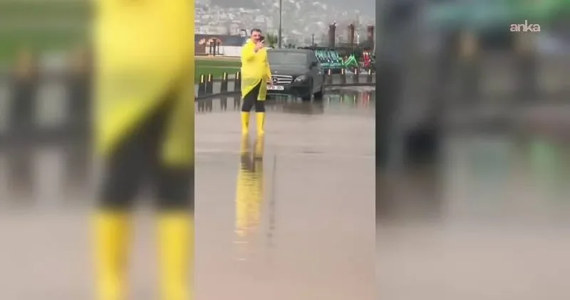 İzmir Büyükşehir Belediye Başkanı Cemil Tugay: Bir kişinin eline olta veriyor ve algı yapmak için onu kayda alıyor