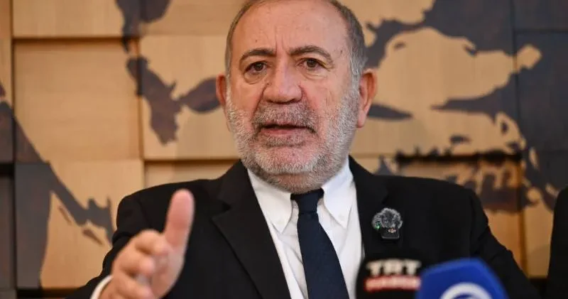 CHP İstanbul a kayyım atanan Gürsel Tekin: Hukuksuzluğu kendilerine seçim yaparak kapatmak istediler, niçin kongreden kaçıyorsunuz?