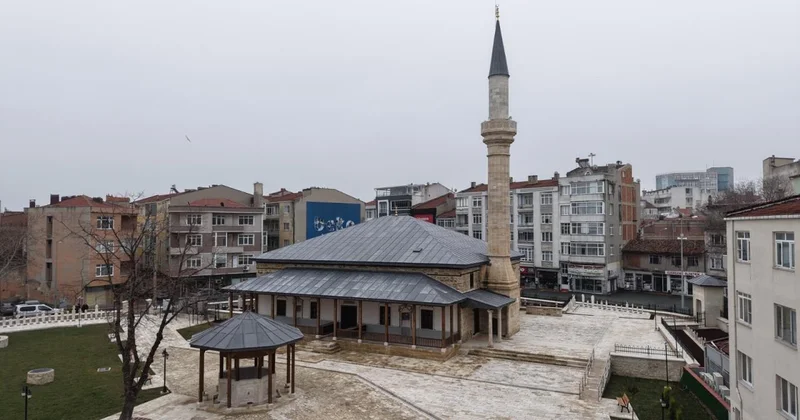 Restore edilen üç vakıf eseri cami cemaatle buluştu