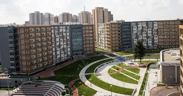 Kız yurdunda öğrencilerin eşyalarına zarar veren işçilere dava açıldı