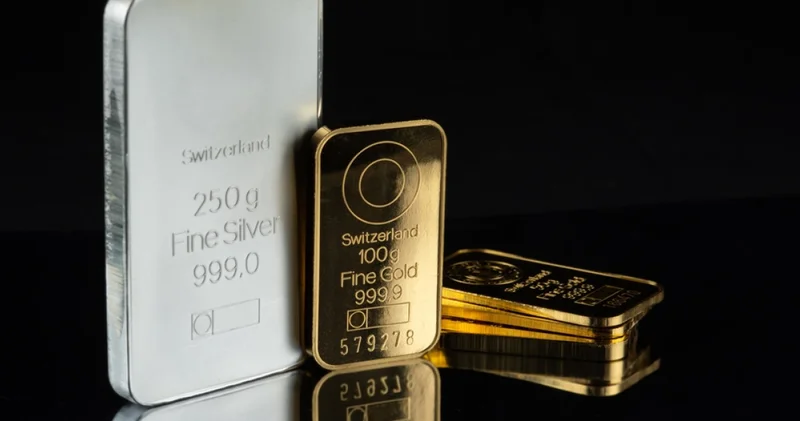 Altın ve gümüş yeni haftaya düşüşle başladı: Altın fiyatları rekor yükselişin ardından neden düştü? İşte 2 Şubat 2026 Gram altın, çeyrek altın, Cumhuriyet altını ve gümüş fiyatları Altın Haberleri