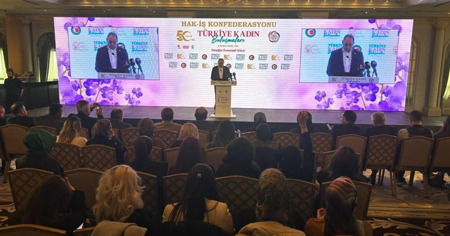 HAK İŞ in Türkiye kadın buluşmaları programı Van da düzenlendi Van Haberleri