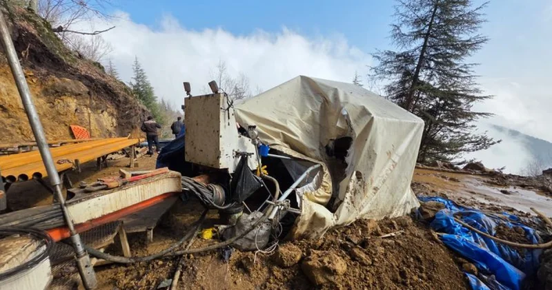 Son dakika: Hatay da konakladığı çadıra dağdan düşen kaya parçasının altında kalan işçi öldü Son dakika haberleri