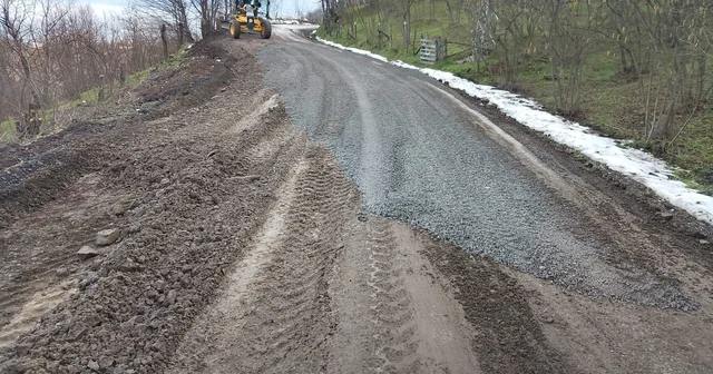 Aktarla Köyü nde yol reglaj çalışmaları tamamlandı Düzce Haberleri