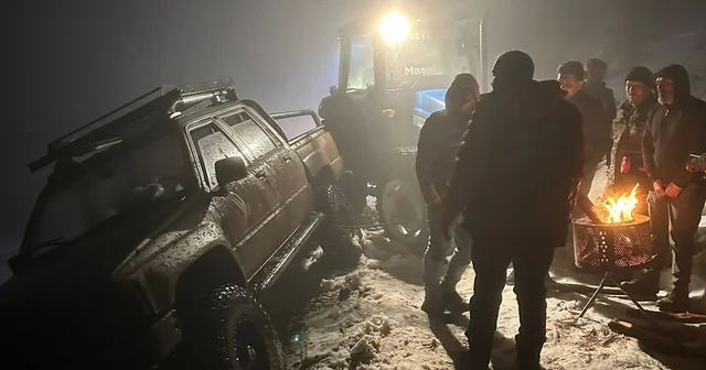 Burdur da dağda mahsur kalan 4 kişi kurtarıldı Burdur Haberleri