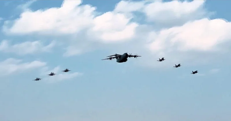 9 bin feette rüzgârla dans