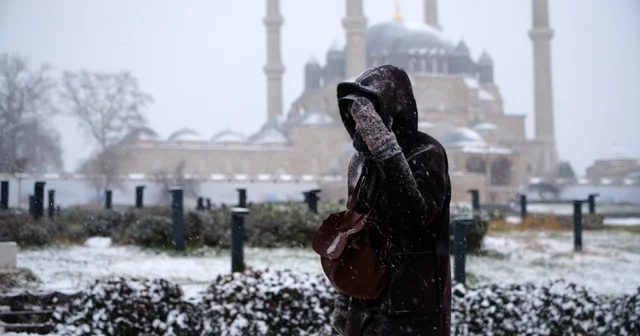 Balkanlardan gelen soğuk hava Edirne yi beyaza bürüdü Edirne Haberleri