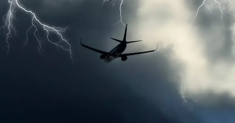 AJet Uçağı Dalaman a İniş Yapamadı