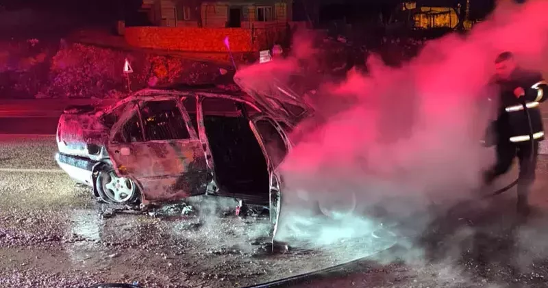 Hareket halindeyken alev alan otomobil yandı