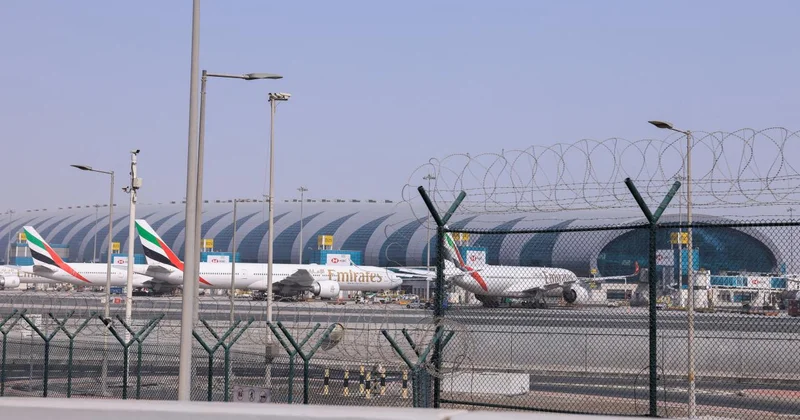 BAE, ülkede mahsur kalan yolcular için istisnai uçuşlara başladı