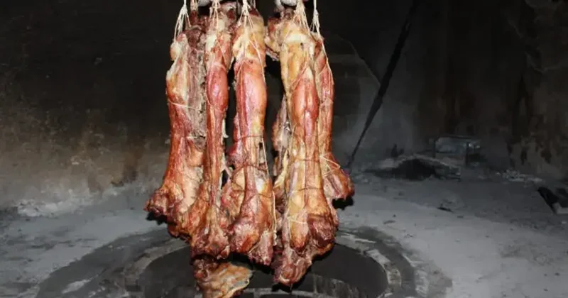 Uyuyan yiyemiyor: Tatmak için 6 saat önceden arıyorlar!