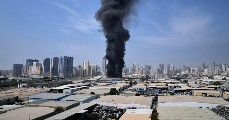 İran, Körfez ülkelerindeki hedeflere saldırıları sürdürüyor: Kritik noktalarda patlamalar Dış Haberler