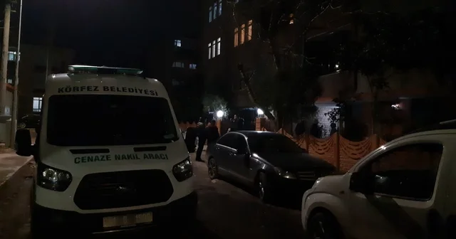 Annesiyle yaşadığı evde boğazından bıçaklanmış halde bulunan kadın öldü Kocaeli Haberleri