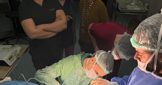 Balıkesir de ilk kemiğe implante işitme cihazı ameliyatı yapıldı Balıkesir Haberleri