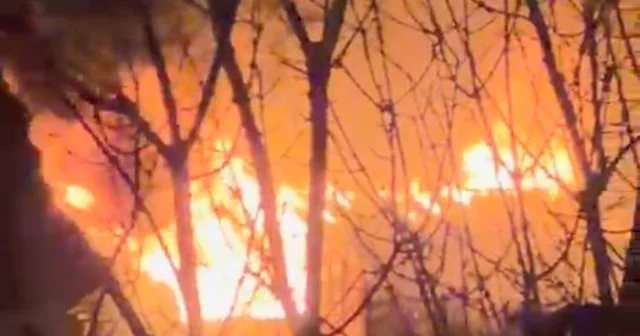 Kocaeli de binanın çatı katı yandı Kocaeli Haberleri