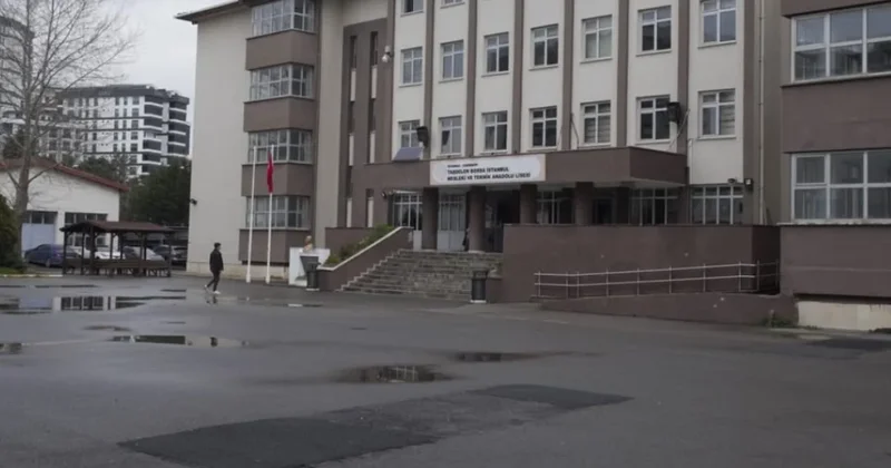 İstanbul da lisede dehşet: İki öğretmeni ve bir öğrenciyi bıçakladı Sözcü Gazetesi