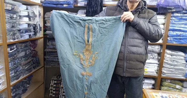 Asırlık Maraş abaları Tarihi Taş Han Çarşısı nda yaşatılıyor Elimizde kalan abaları büyük bir titizlikle muhafaza ediyoruz Kahramanmaraş Haberleri