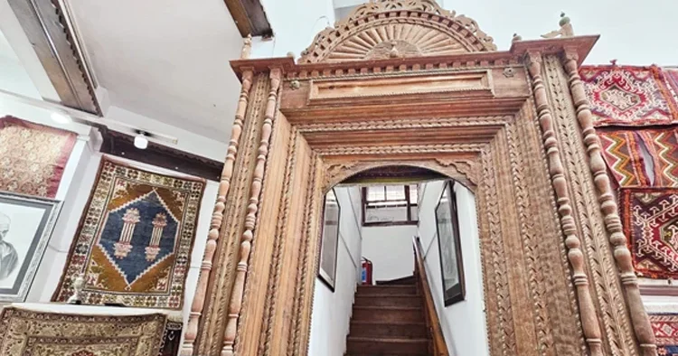 Tarihi mihrap evine dönüyor