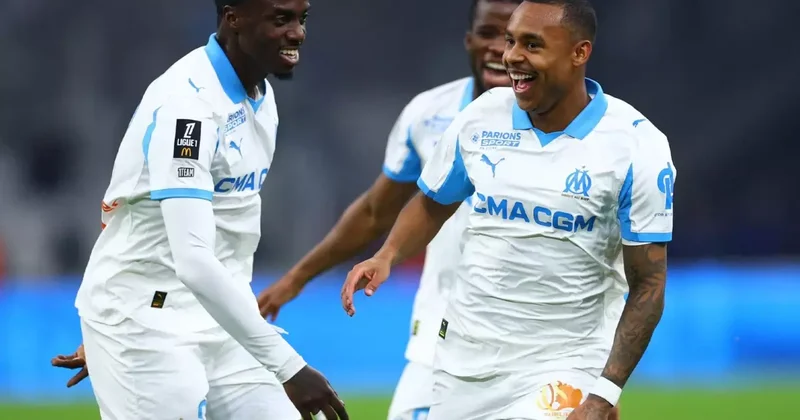 Süper maç! 2 kere geriye düştüler ama 3 puanı söküp aldılar