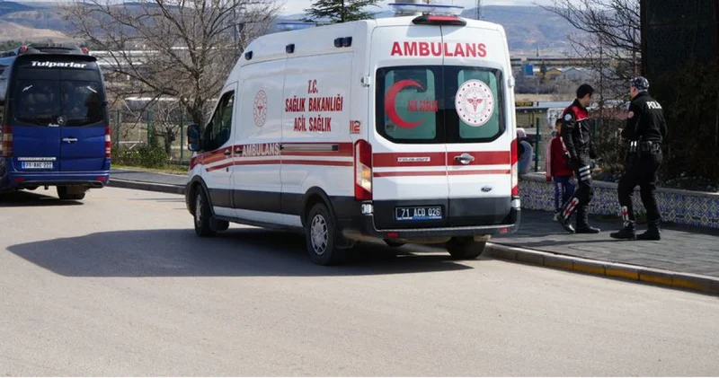 SON DAKİKA: Kadın yolcu dolmuşu kan gölüne çevirdi Kırıkkale haberleri Son dakika haberleri