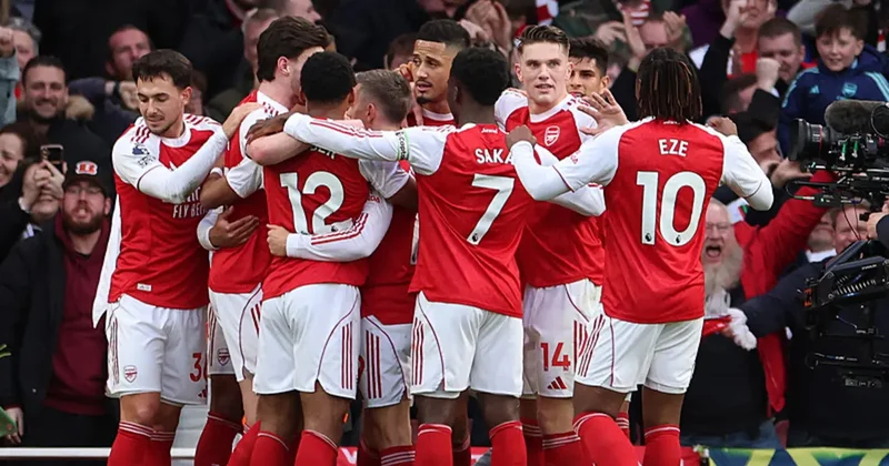 Londra derbilerinden kayıpsız çıkan Arsenal, liderliğini korudu!