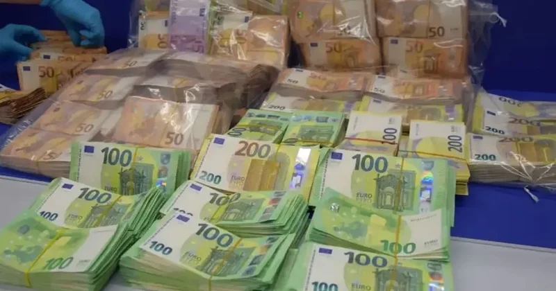 Havalimanında yüz binlerce euroyla yakalanan Türk futbolculara kara para soruşturması Sözcü Gazetesi