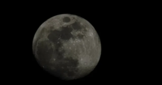 Elazığ da şişkin ay gökyüzünü süsledi Elazığ Haberleri