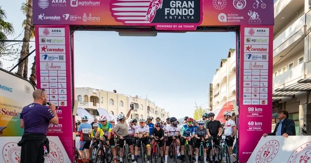AKRA Gran Fondo Antalya da pedallar Yeşil Gelecek için dönecek Antalya Haberleri
