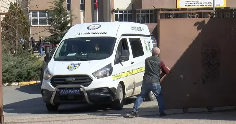 Çekmeköy de lise öğrencisinin bıçakladığı öğretmen öldü