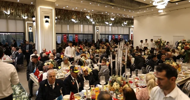 ESMİAD dan Eskişehir e vefa gecesi Bin 500 ü aşkın katılımla şehit aileleri ve gaziler onuruna unutulmaz iftar Eskişehir Haberleri