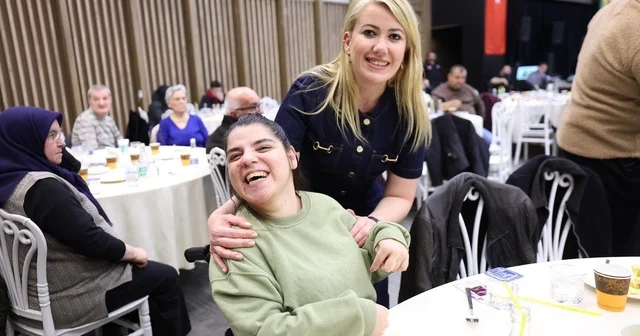 Merkezefendi de Engelsiz Yaşam Akademisi aileleri iftarda buluştu Denizli Haberleri