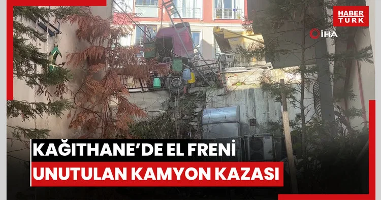 Kağıthane de inanılmaz kaza kamerada : El frenini çekmeyi unuttuğu hafriyat kamyonunu durdurmaya çalışırken aşağı düştü