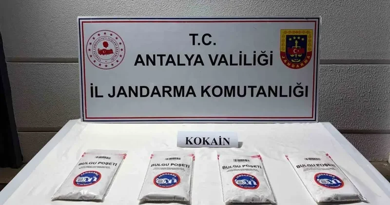 Antalya’da 1 kilo 380 gram kokain ele geçirildi, 2 şüpheli tutuklandı